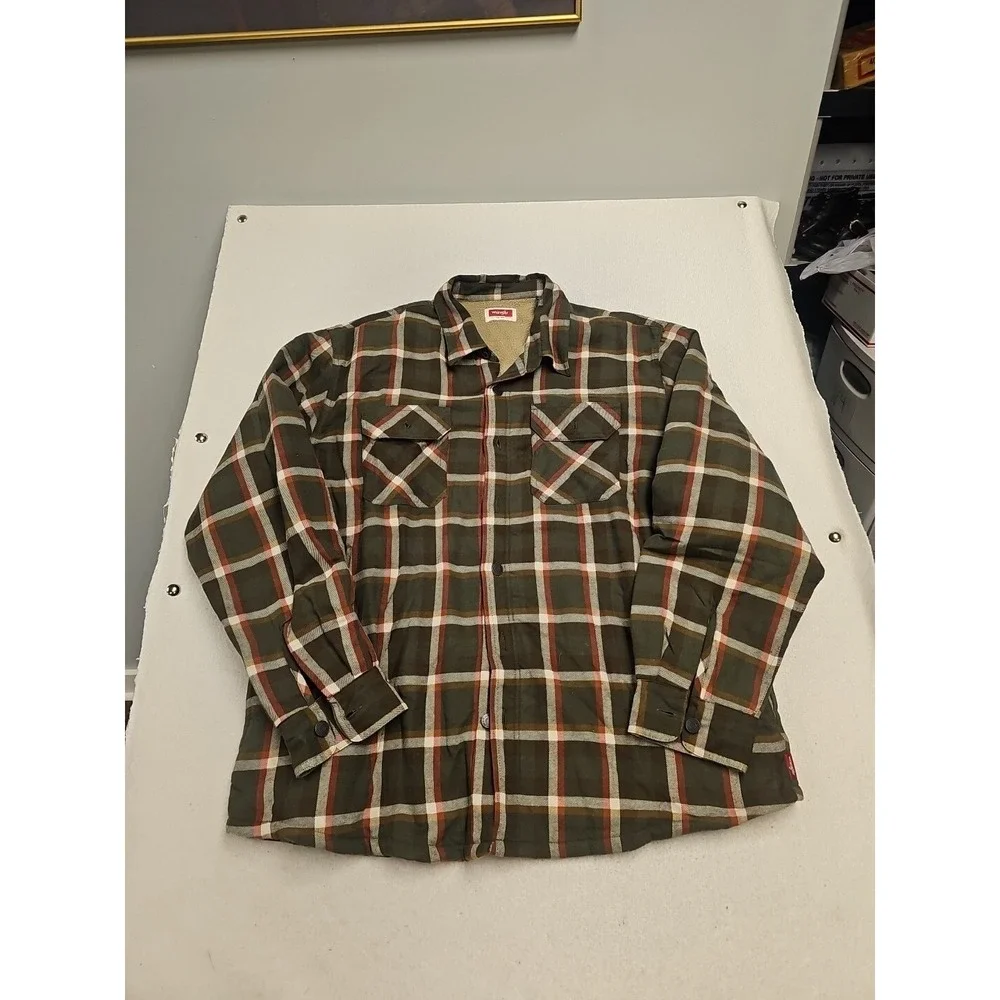 Wrangler Flannel Jacket Mens XL Green Plaid Sherpa Lined Pocket Shacket